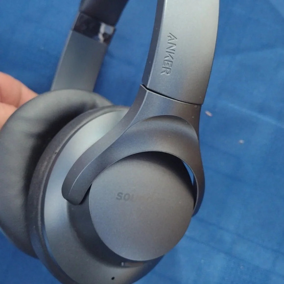 Anker Soundcore Life Q20 Headphones - Picture 2 of 2